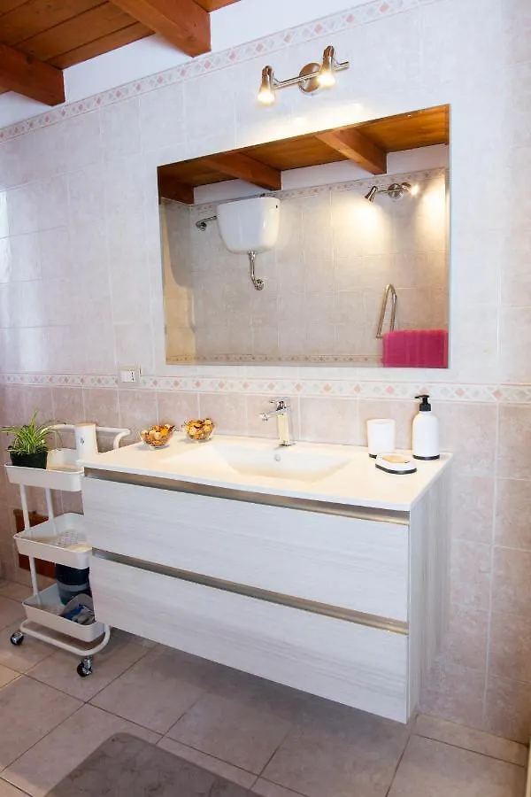 Casa vacanze Villa Colombohouse87 Quartu SantʼElena Italia